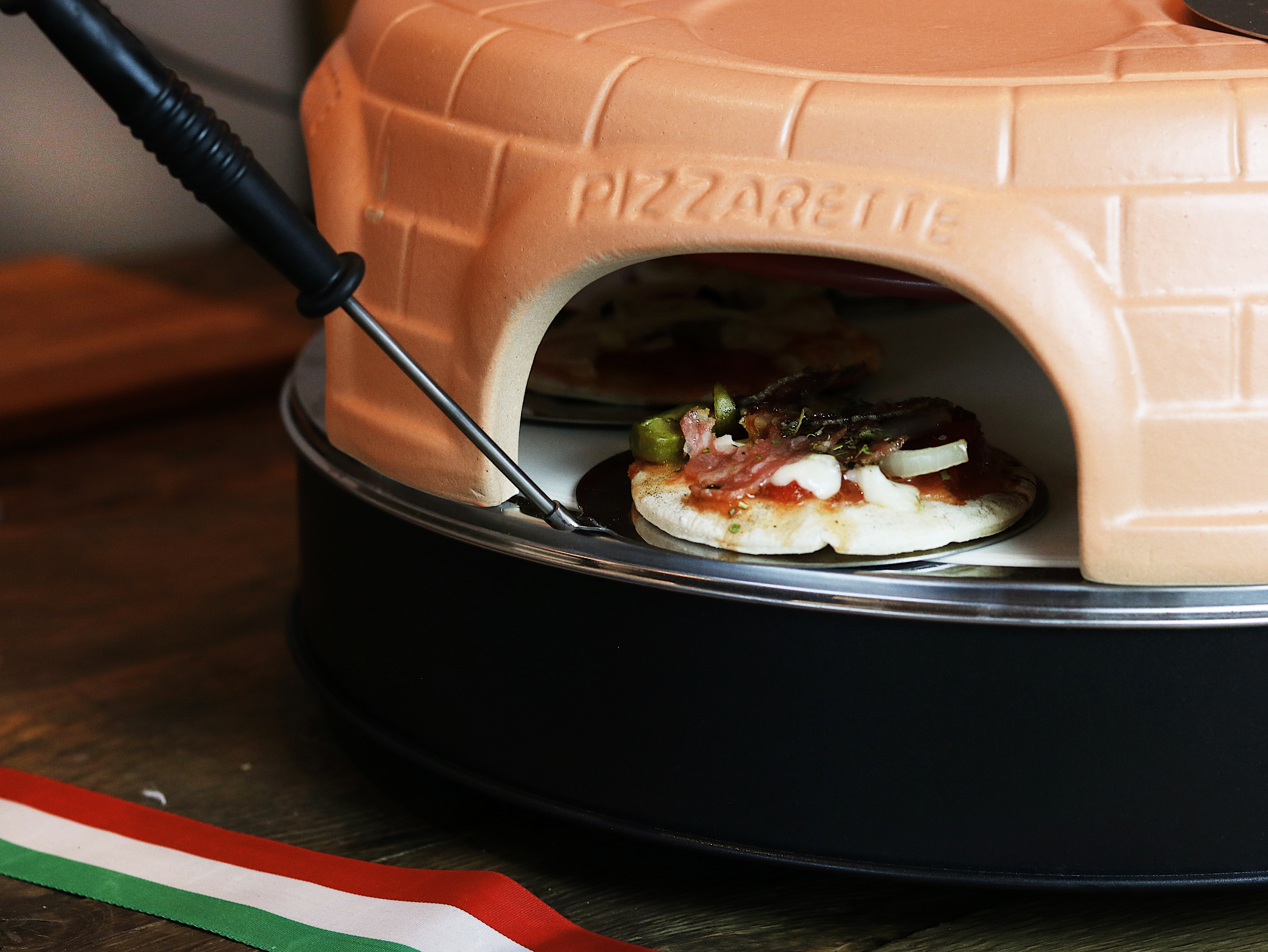 Pizzarette Bodems met tomatensaus – Authentieke Napolitaanse Mini Pizzabodems (12 stuks) - Afbeelding 5